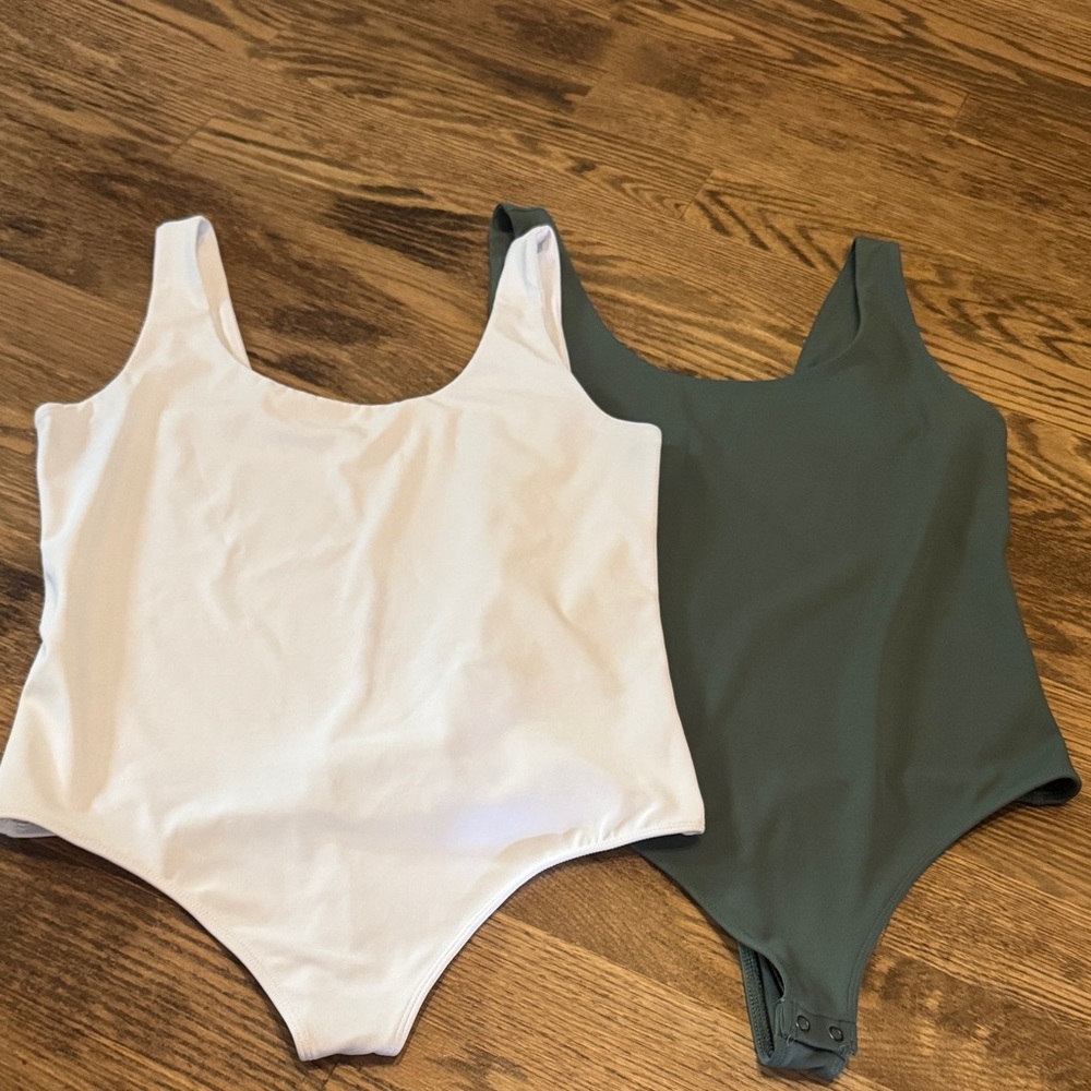 ✅ 2 body on body suits  - White & Olive Green